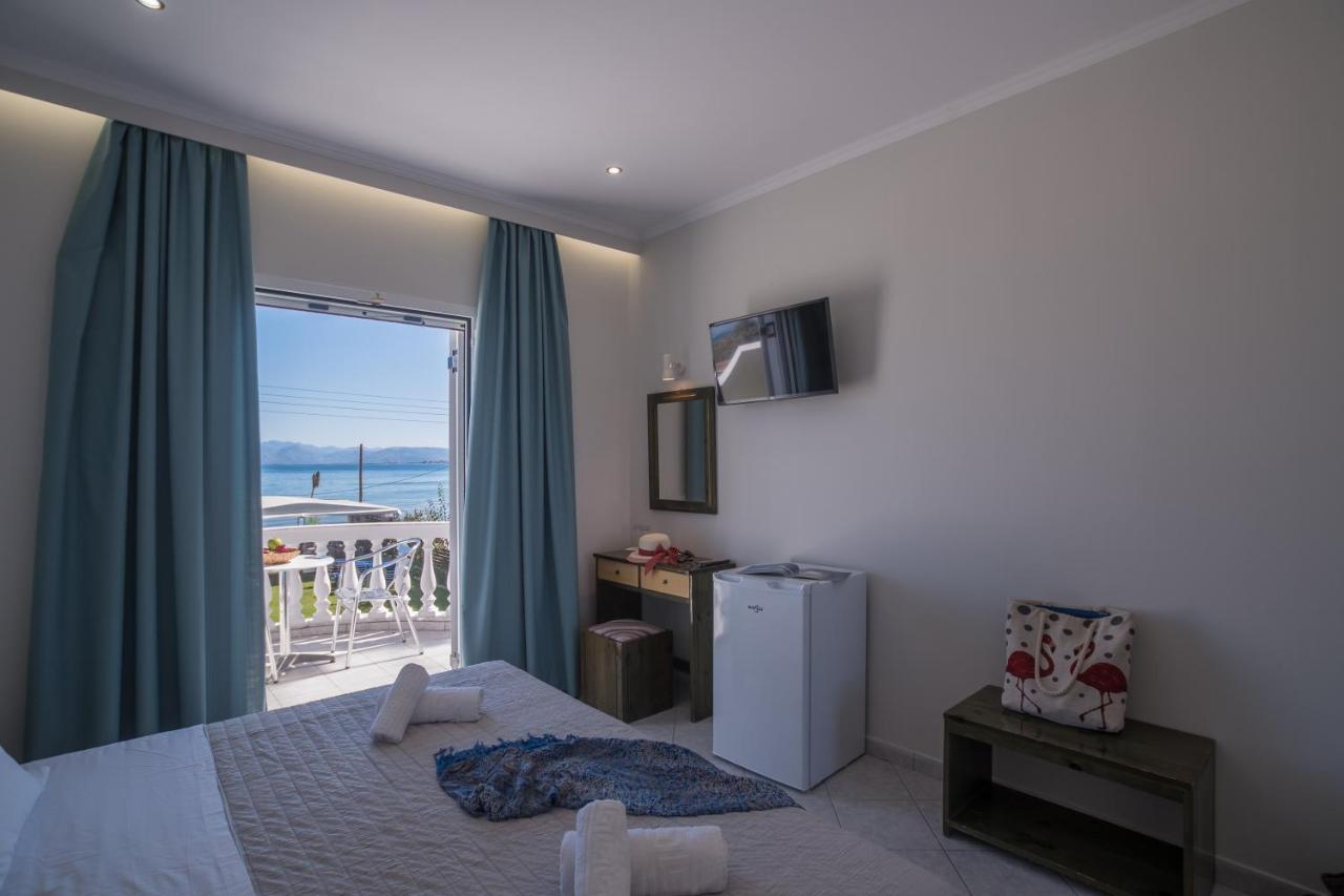 Christina Beachfront Rooms By Hotelius Petrití Exterior foto
